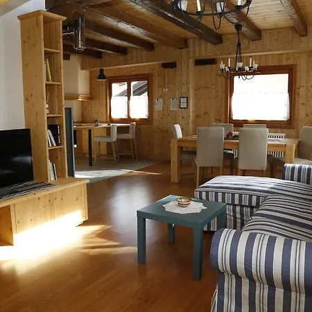 Casa Di Ettore E Luigina オヴァーロ