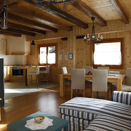 בית נופש Casa Di Ettore E Luigina אובארו